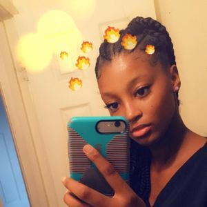 Meet your Posher, Leesha